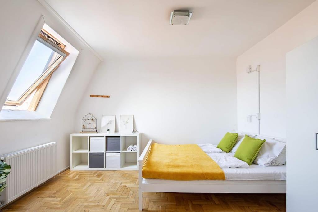 Cityscape Budget Vaci Budapest